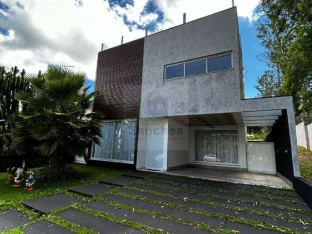 Casa com 3 quartos à venda na Avenida Expedicionário José Barca, Fazenda Rodeio, Mogi das Cruzes por R$ 2.100.000