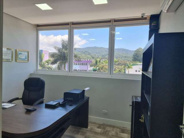 Sala comercial com 1 sala à venda na Vila Mogilar, Mogi das Cruzes , 37 m2 por R$ 448.000