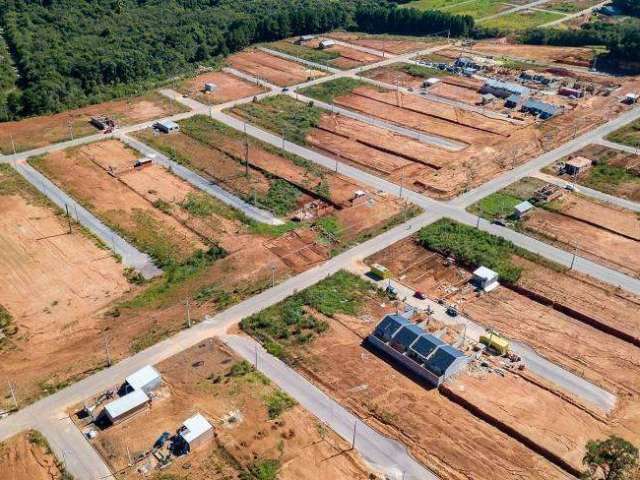 Terreno para Venda em Fazenda Rio Grande, Estados