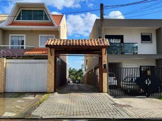 Triplex para Venda em Curitiba, Uberaba, 3 dormitórios, 1 suíte, 3 banheiros, 2 vagas