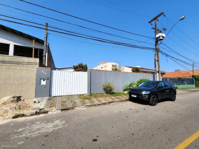 Casa para Venda em Pinhais, Emiliano Perneta, 3 dormitórios, 2 banheiros, 3 vagas