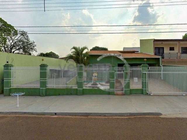 Casa Residencial com 4 quartos  à venda, 220.00 m2 por R$650000.00  - Vila Ziober - Londrina/PR