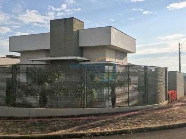 Casa Residencial com 3 quartos  à venda, 160.00 m2 por R$870000.00  - Centro - Cambe/PR