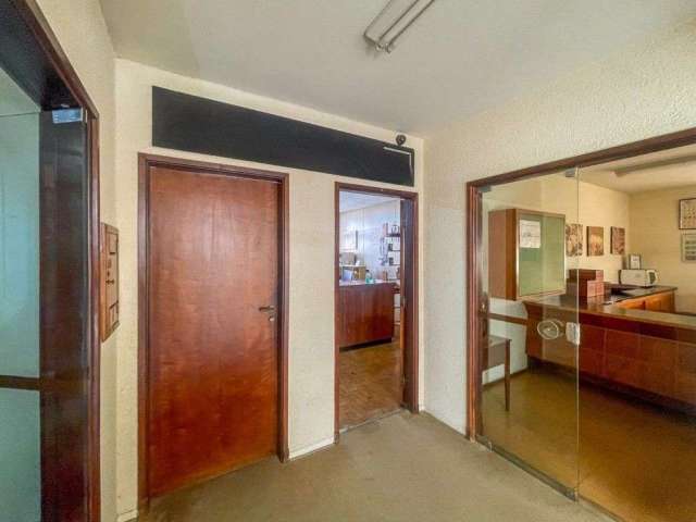 Sala à venda, 212.00 m2 por R$360000.00  - Centro - Londrina/PR