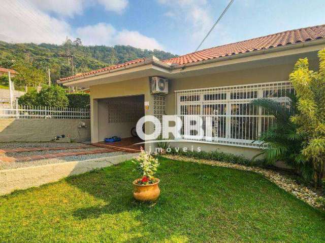 Casa com 3 dormitórios à venda, 127 m² por R$ 780.000,00 - Garcia - Blumenau/SC