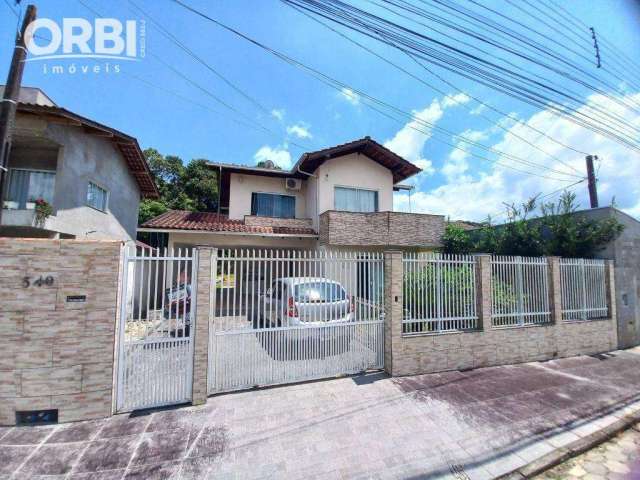 Casa com 3 dormitórios à venda, 178 m² por R$ 599.000,00 - Figueira - Gaspar/SC