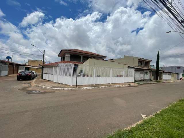 Casa para Venda em Brasília, Samambaia Sul (Samambaia), 5 dormitórios, 2 suítes, 5 banheiros, 6 vagas