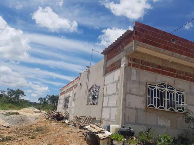 Casa para Venda em Brasília, Riacho Fundo I, 2 dormitórios, 1 suíte, 2 banheiros, 2 vagas