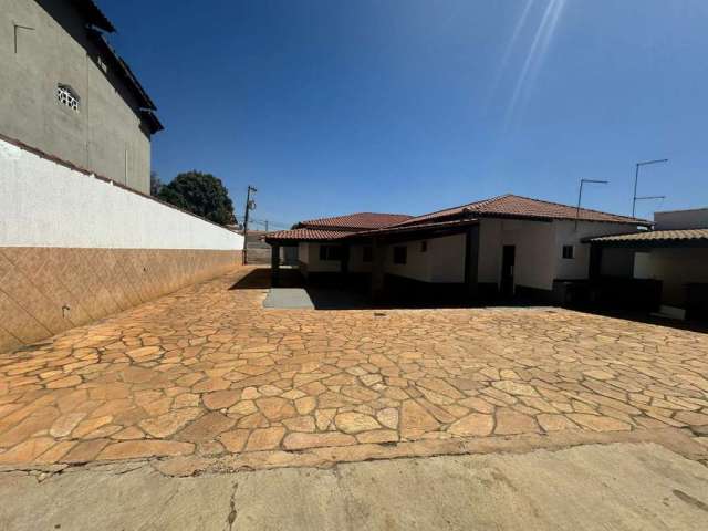 Casa para Venda em Brasília, Setor Habitacional Vicente Pires - Trecho 3, 4 dormitórios, 1 suíte, 4 banheiros, 10 vagas