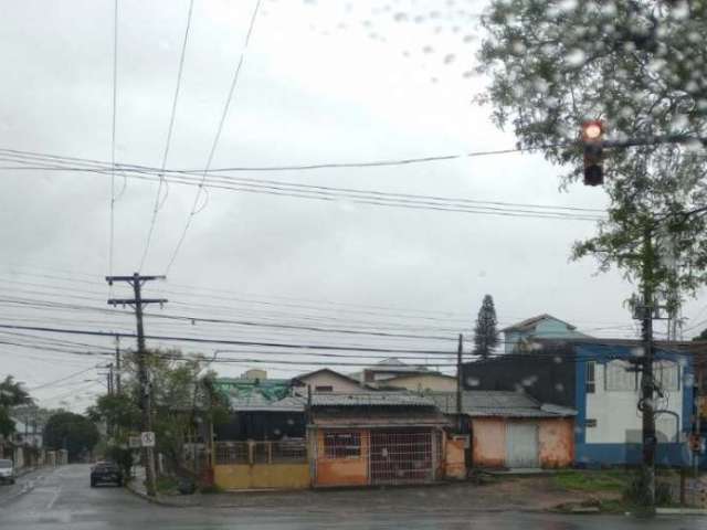 Terreno plano,  bem localizado, na Avenida Vicente Monteggia. &lt;BR&gt;Possui na frente, um ponto comercial de lanches e atrás, uma oficina mecânica.&lt;BR&gt; Ótimo para investidores!&lt;BR&gt; Terr