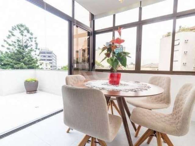 Ótimo apartamento/cobertura horizontal, no Higienópolis, com 72m² privativos, semi mobiliado, de 1 dormitório, 2 vagas e lindo terraço. Possui living amplo com rebaixe em gesso e sacada integrada que 