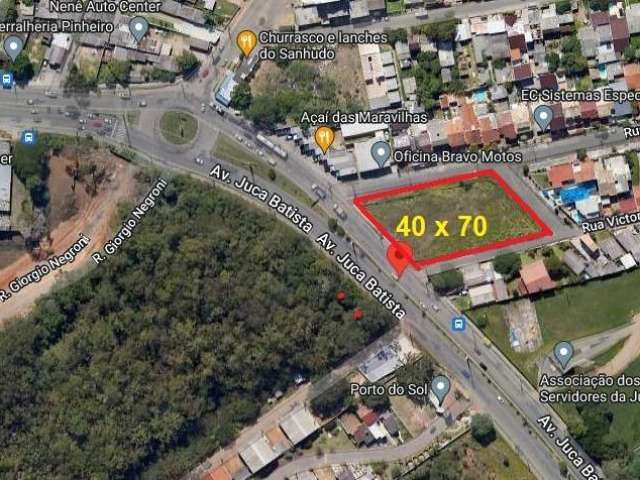 Terreno de esquina, plano e com Grande potencial para Comércio, Medindo 40 x 70. Próximo a todo comercio local. A Zona Sul de Porto Alegre é a região que mais valoriza na Capital dos Gauchos. &lt;BR&g