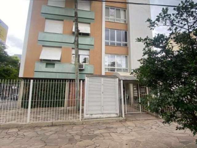 EXCLUSIVIDADE. Excelente, apartamento  frente, com 82m2, próximo a todos os recursos do bairro, na rua C.Lucas de Oliveira. Orientação N/Leste com muito sol e luminosidade.3 Dormitórios 2 banheiros so