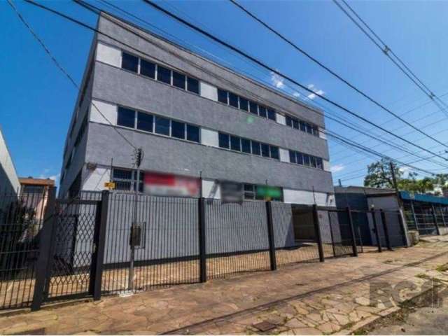 Prédio comercial, localizado a 20 m da Avenida Ipiranga; em região ideal para a Empresas que visam grande visibilidade, e acessibilidade competitiva e satisfatória. Com 4 amplos pavimentos, sendo o úl