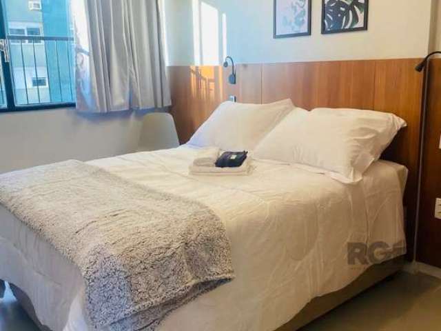 Apartamento elegante, bem localizado no centro da cidade de Porto Alegre, ao lado do complexo Santa Casa, UFRGS, Gasômetro, Araújo Viana e Parque da Redenção.&lt;BR&gt;Loft completo, bem iluminado e c