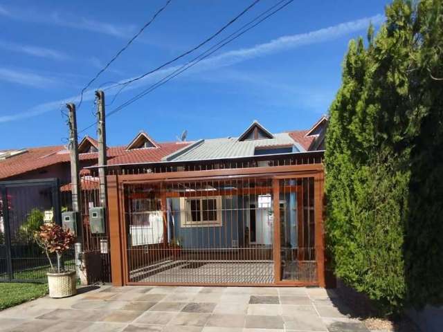 Belíssima casa térrea com mezanino no Loteamento Vivendas de Nova Ipanema, bairro Hípica, com 2 dormitórios, sendo 2 suítes,  Sala de estar e jantar, jardim de inverno, cozinha com área de serviço. Am