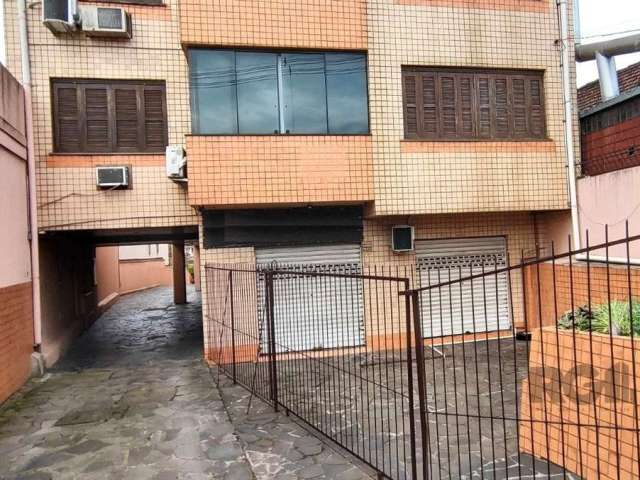 Apartamento | 2 quartos | 77,21m2 | Bairro Glória&lt;BR&gt;&lt;BR&gt;Descubra o seu novo lar no Edifício Castellano, localizado na Avenida Professor Oscar Pereira, 2208, no bairro Glória, Porto Alegre