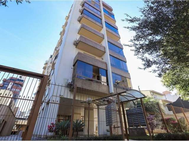 Bem vindos ao seu futuro lar, este apartamento de 2 dormitórios, foi cuidadosamente reformado para conferir estilo e aconchego, sinta-se em casa desde o primeiro momento, este é o lugar onde suas melh