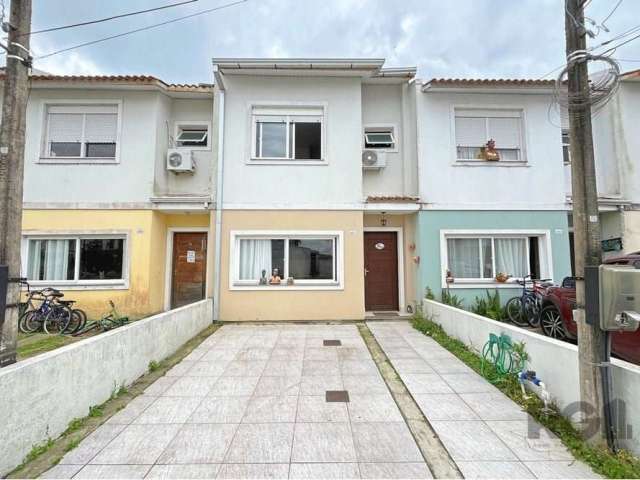 Seu novo lar esta aqui1 Casa em condomínio fechado com portaria 24horas, na zona sul de Porto Alegre. Esta linda residência oferece uma sala ampla (estar e jantar), arejada, aconchegante espaço interl