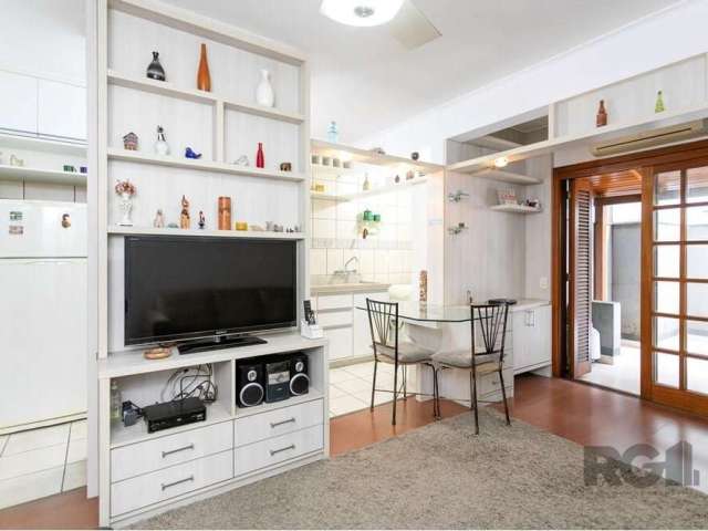 Apartamento Garden com um dormitório uma vaga, elevador. Ao lado do Shopping Bourbon Ipiranga. Imóvel bem localizado perto de universidades, hospitais e parques. Preço e disponibilidade do imóvel suje