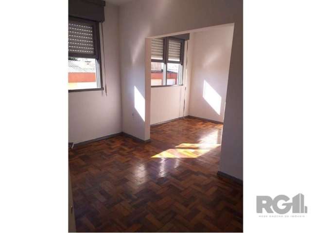 Descubra o seu novo lar com um ótimo preço! Este encantador apartamento residencial está à venda no Bairro Camaquã, em Porto Alegre, na região Sul do Brasil. Localizado na Travessa Escobar, 529, Apto 