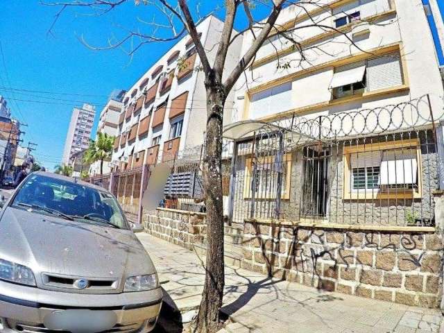 JK ( 1 ) um dormitório - Reformado com divisórias - Pátio -Cidade Baixa. &lt;BR&gt;Apartamento um dormitório,  com pátio, cozinha e banheiro social. Reformado, com divisórias, arejado e ensolarado.  E