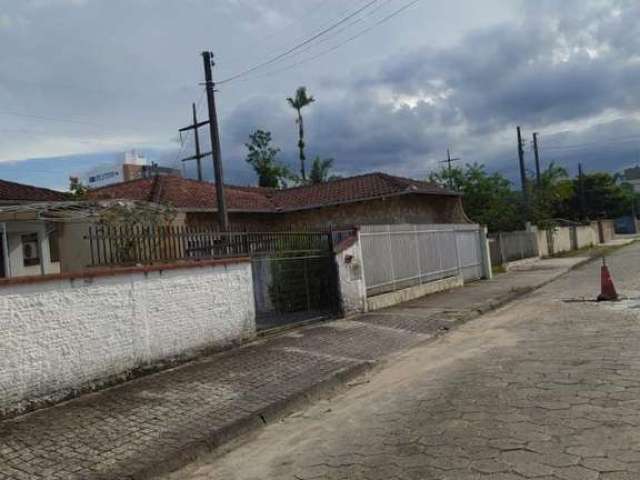 Casa para Venda em Joinville, Santo Antonio, 2 dormitórios, 1 banheiro, 2 vagas