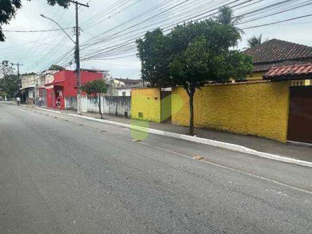 Casa na rua principal de Casimiro de Abreu (Vocação Comercial)