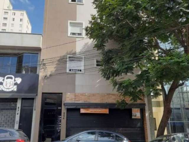 Salão com ótima localização, travessa da Rua Apucarana e Rua Itapura com 168 m²