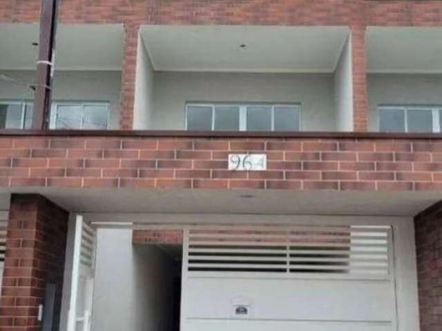 Sobrado com 3 Quartos e 4 banheiros à Venda, 170 m² por R$ 850.000