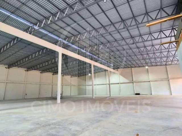 Galpão de 2400m² Pronto para Uso | Oportunidade Ideal para Empresas