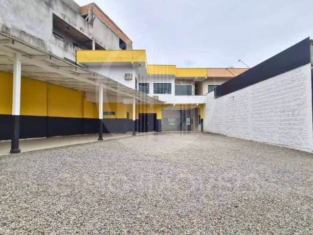 Galpão com Apartamento para Venda ou Locação – Av. Santa Catarina/Camboriú