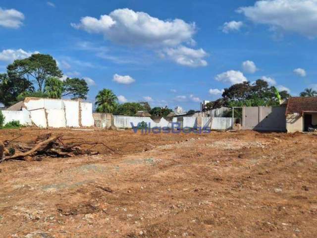 Aréa 2.150 M² plana  ampla disponivel para construção de prédio.