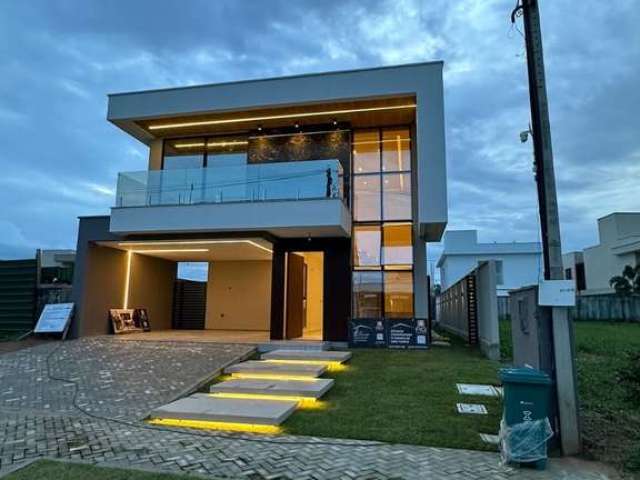 Casa de luxo em condomínio na Cidade Alpha, Eusébio-CE: 3 quartos, 3 suítes, 4 banheiros, 4 vagas de garagem, 273,84 m².