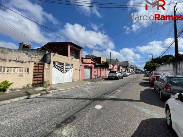 Oportunidade única: Casa comercial de luxo em Fortaleza-CE, no bairro Joaquim Távora! 4 quartos, 4 suítes, 1 sala, 424,60m² e 4 vagas de garagem!