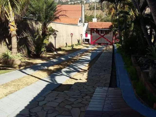 Casa com 2 quartos à venda na Rua Barcelos, --, Jardim Portugal, Valinhos, 208 m2 por R$ 700.000