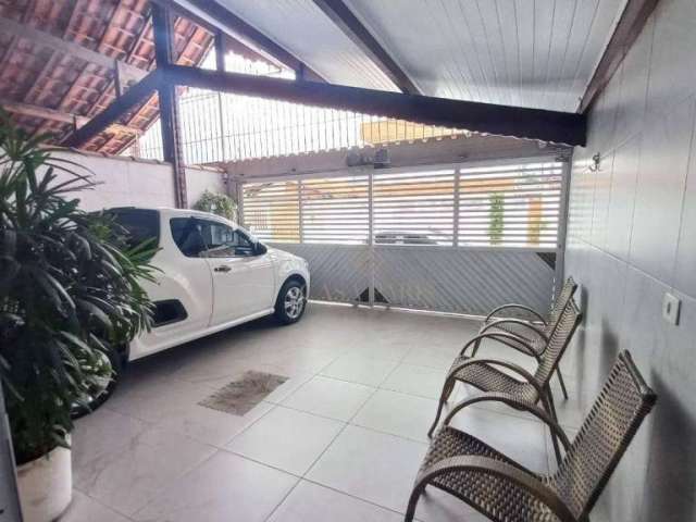 Casa com fino acabamento e 2 dormitórios à venda na Praia Grande!