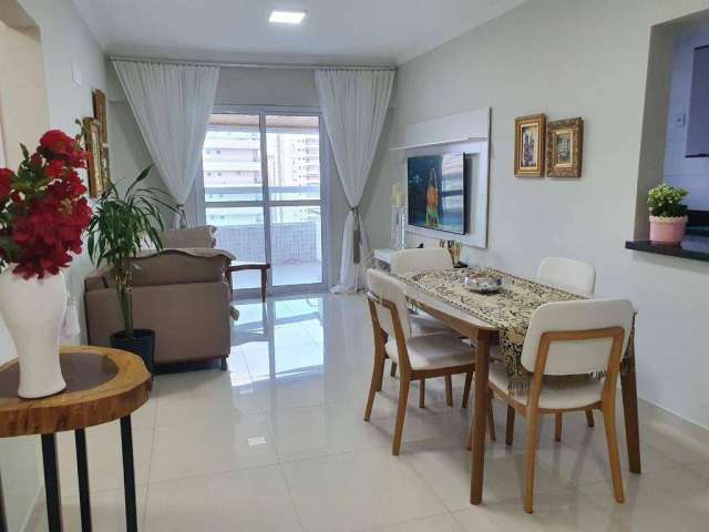 Apartamento totalmente mobiliado com 2 quartos à venda na Vila Guilhermina em Praia Grande!