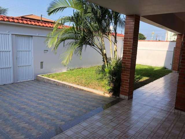 Casa com 5 quartos à venda, 272 m² por R$ 930.000 - Balneário Flórida - Praia Grande/SP