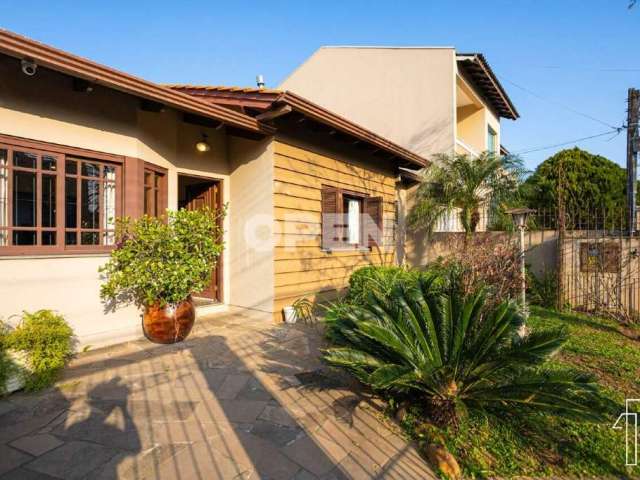 Casa Térrea com 3 Dormitórios, Suíte, Piscina à Venda no Bairro Bela Vista, Canoas