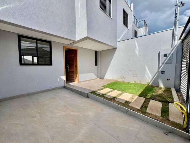 Casa geminada à venda, 3 quartos, 1 suíte, 1 vaga, Planalto - Belo Horizonte/MG