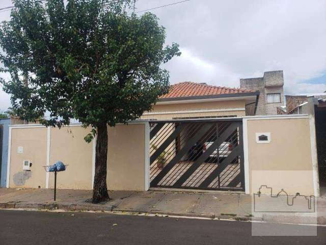 Casa a venda na região central de Araraquara.