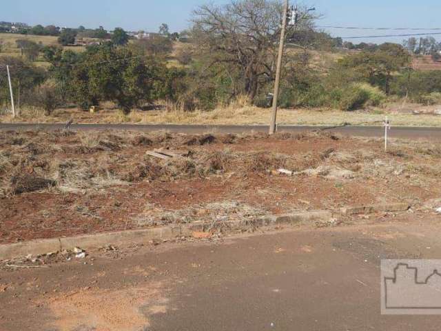 Terreno de esquina a venda no Jardim Universal