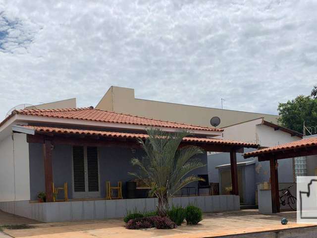 Casa com 3 dormitórios à venda, 260 m² por R$ 595.000,00 - Campos Ville - Araraquara/SP