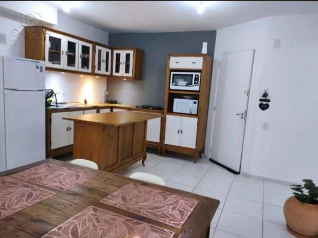 Apartamento de 02 Quartos mobiliado