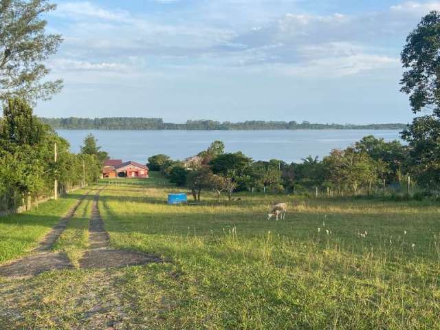 Lindo Sítio com acesso à Lagoa dos Esteves, SC.