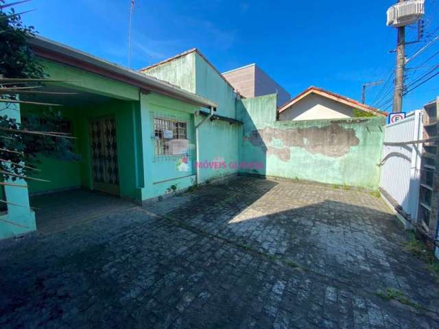 Casa Comercial no Centro com 6 salas à venda em Caraguatatuba