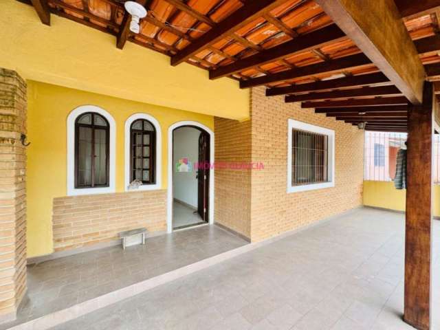 Casa com 2 dormitórios 99m2 no Centro de Caraguatatuba/SP à venda