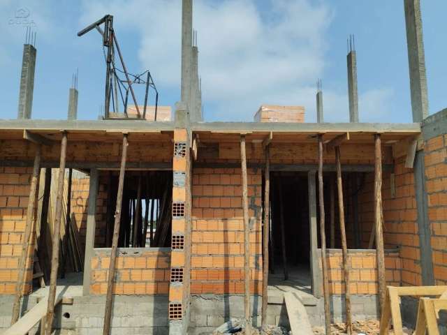 Sobrado em Construção à Venda no Bairro Potecas*.