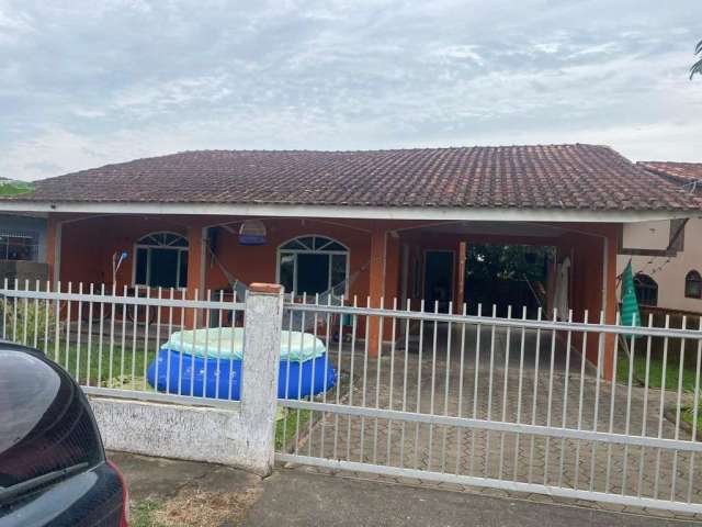 Casa para Venda em Araquari, Centro, 3 dormitórios, 2 banheiros, 1 vaga